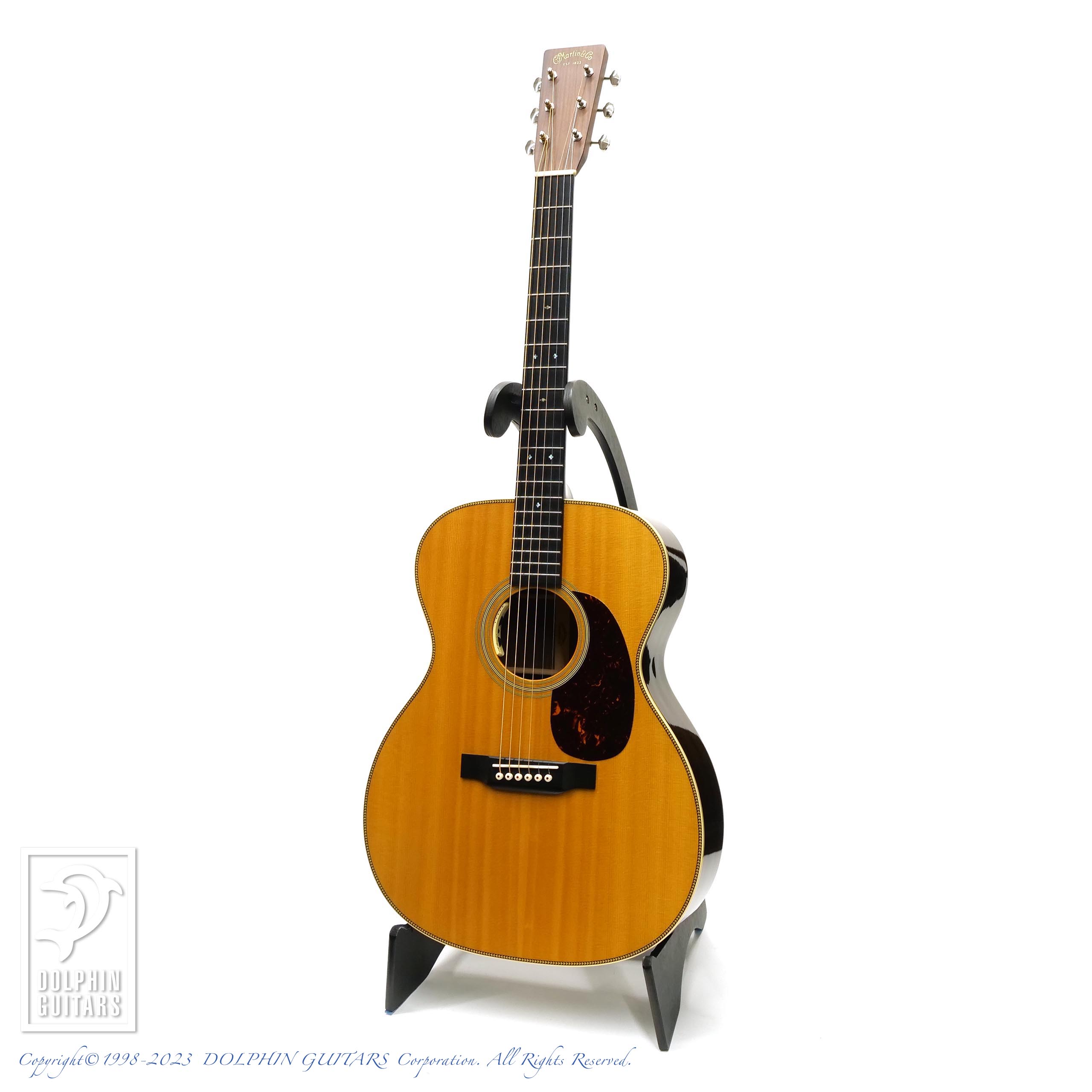 C.F.Martin 000-28 Standard|ドルフィンギターズ